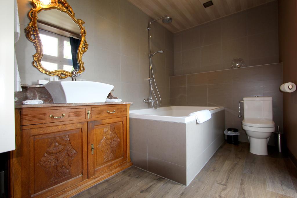 Chateau De L Aviette - Rancennes Givet Oda fotoğraf